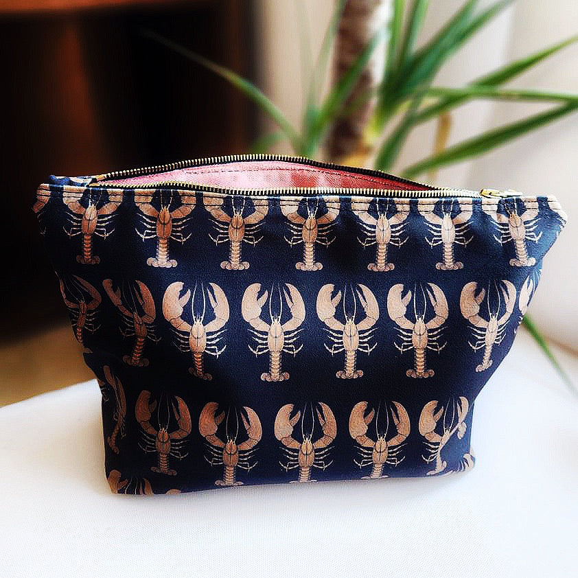 Black And Gold Lobster Velvet Traveller Large