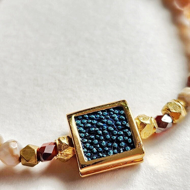 Faceted Agate Leather Stretch Bracelet