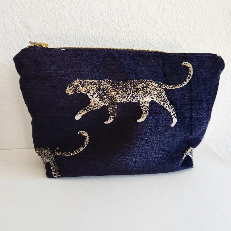 Black Velvet Leopard Traveller Large