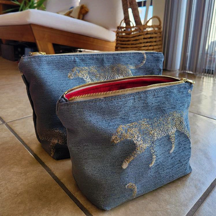 Grey Velvet Leopard Traveller Medium