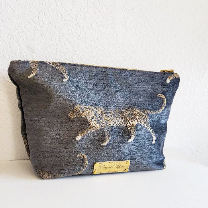 Grey Velvet Leopard Traveller Large