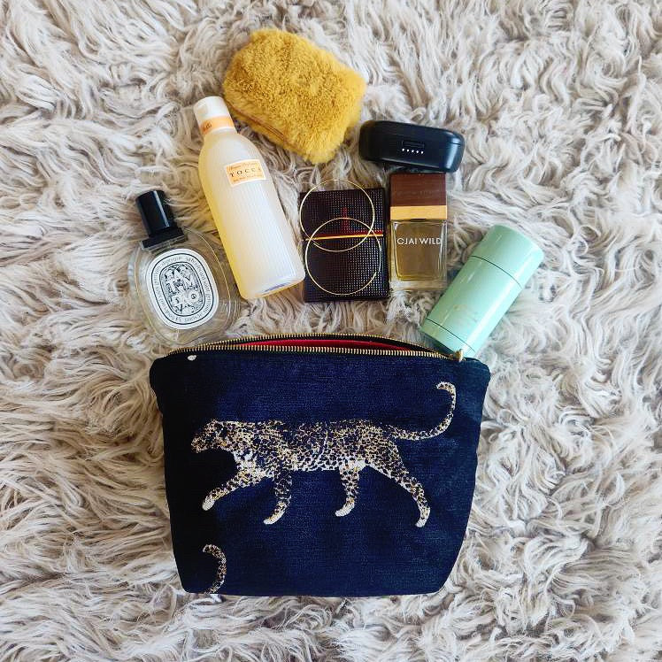 Black Velvet Leopard Traveller Medium