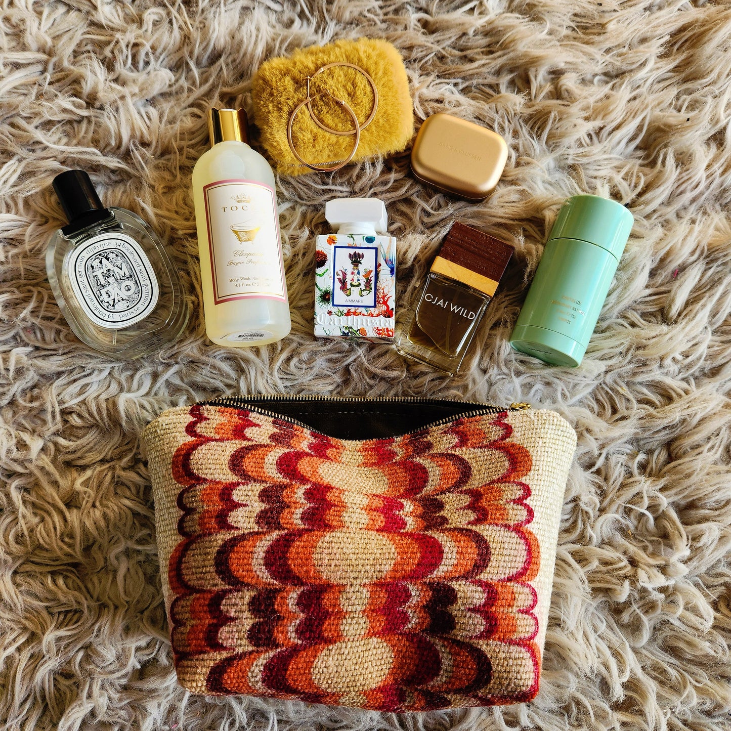 Mid Century Woven Traveller Medium