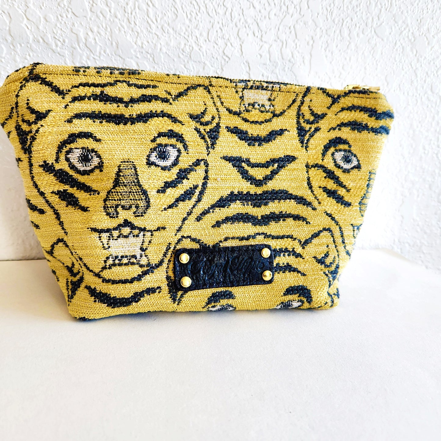 Butter Cup Velvet Tiger Traveller