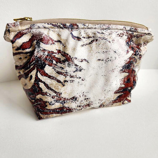 Distressed Bengal Traveller Medium