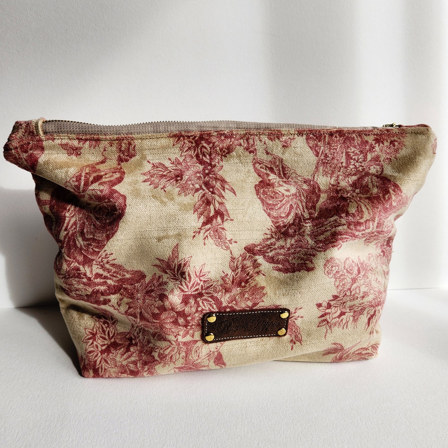Ruby And Cream Traveller Large